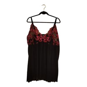 Torrid Pink/Red/Black Embroidered Heart Babydoll - Size 4 - 26/28 - NWOT
